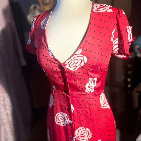 A rose by any other name… would wear this Capulet button front dress.! - Picture 4 of 10